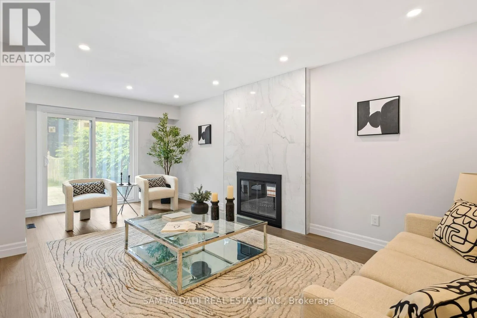 2535 ROBIN DRIVE