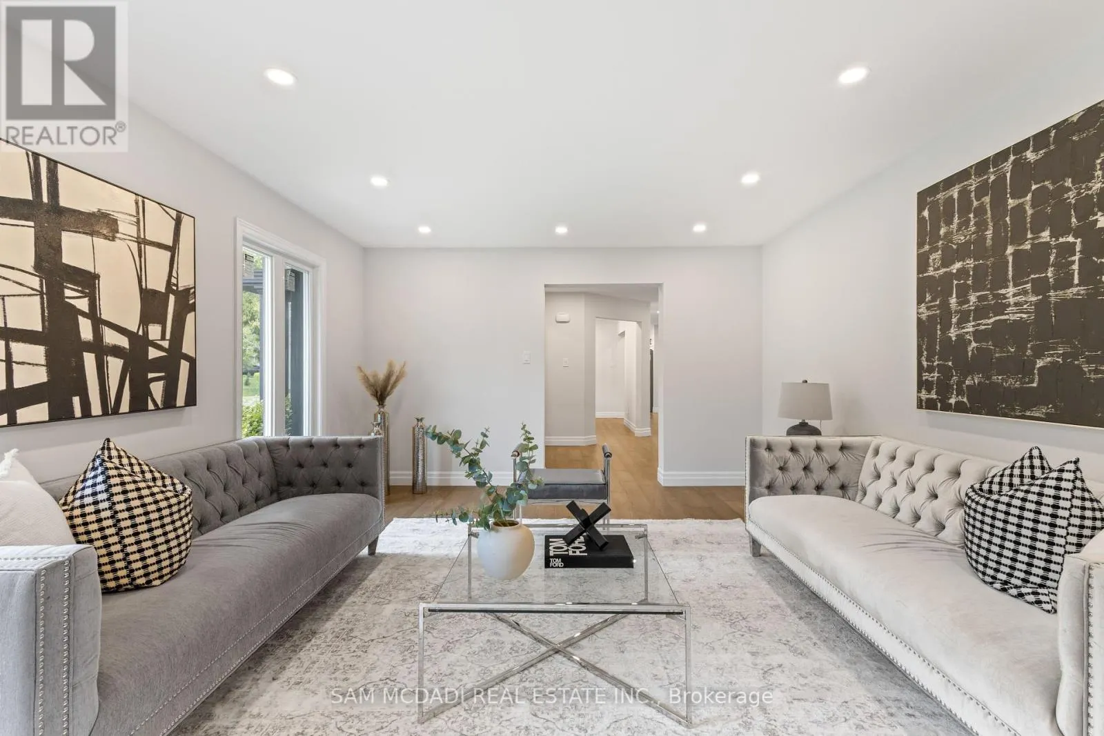 2535 ROBIN DRIVE