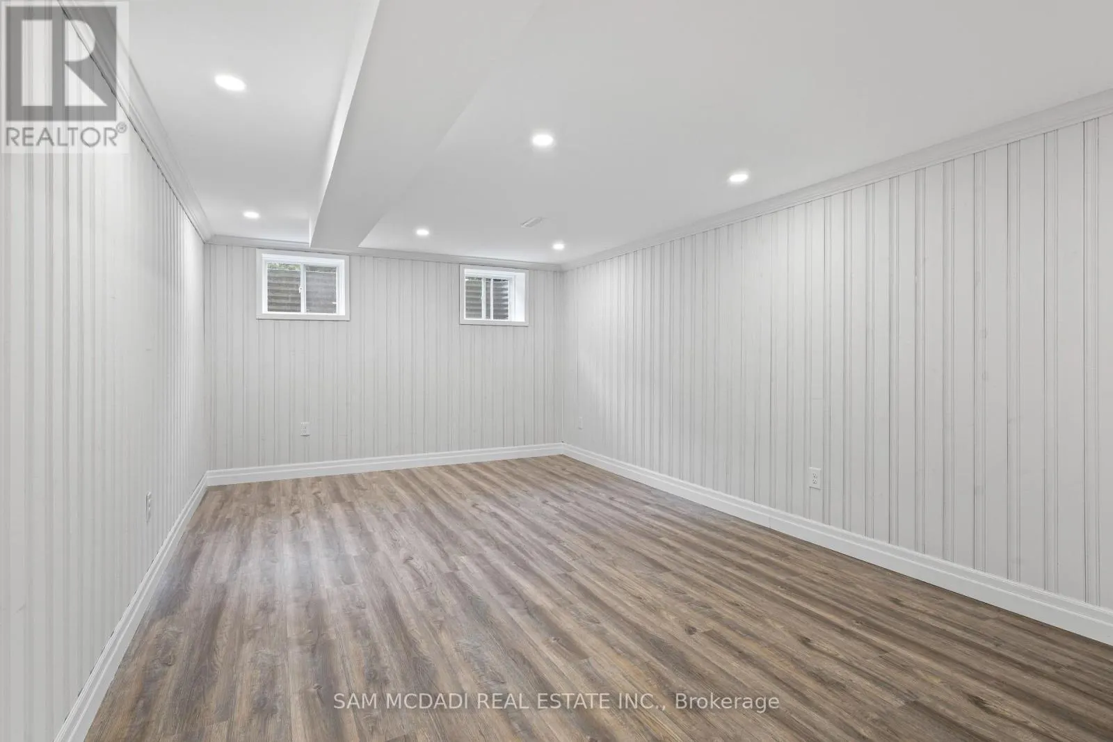 2535 ROBIN DRIVE