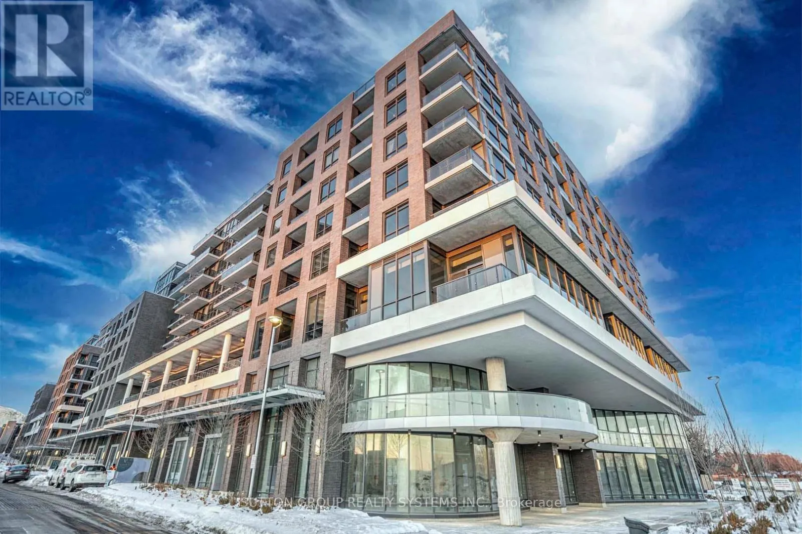 1002 - 10 GIBBS ROAD