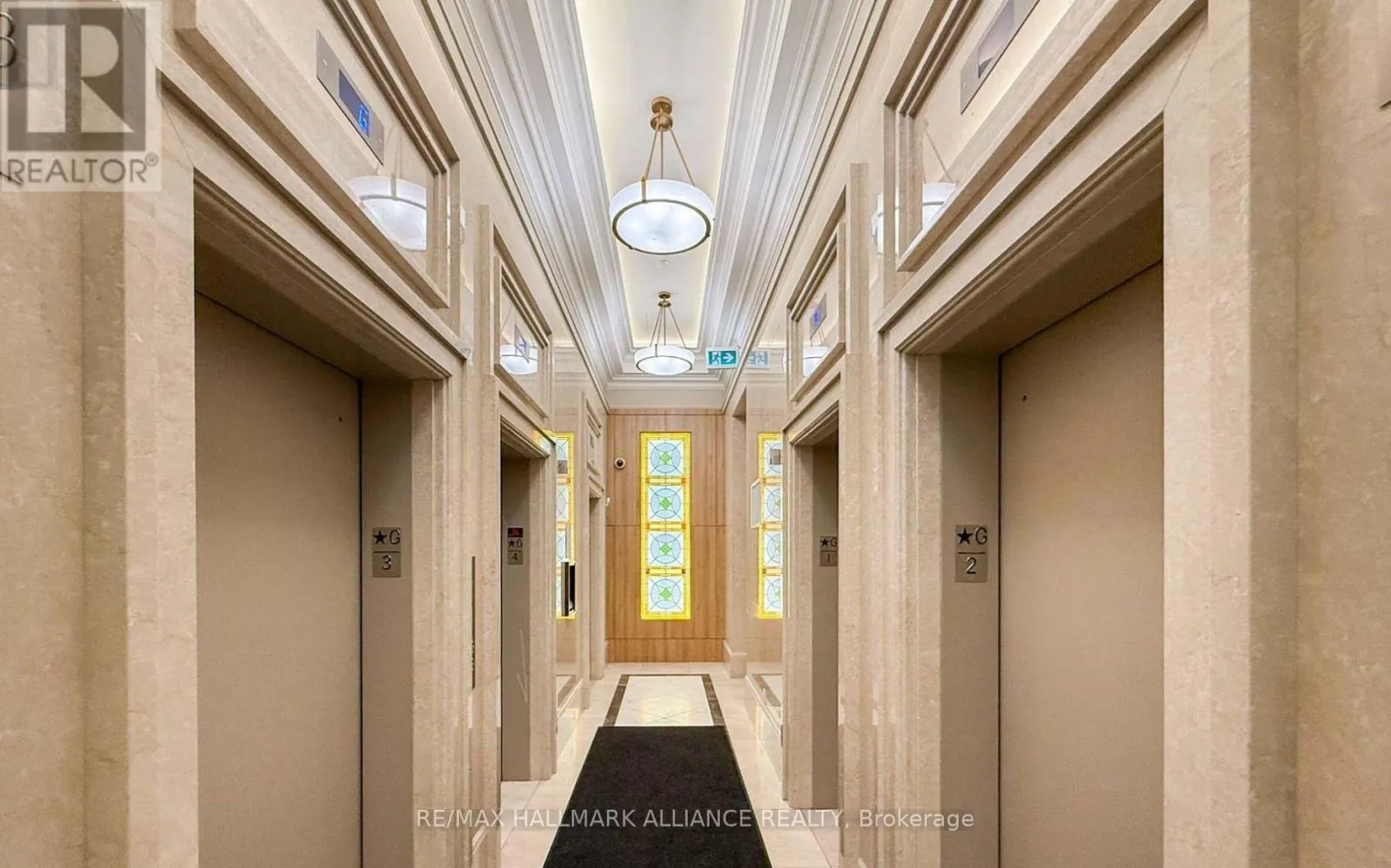 1209 - 36 ELM DRIVE W