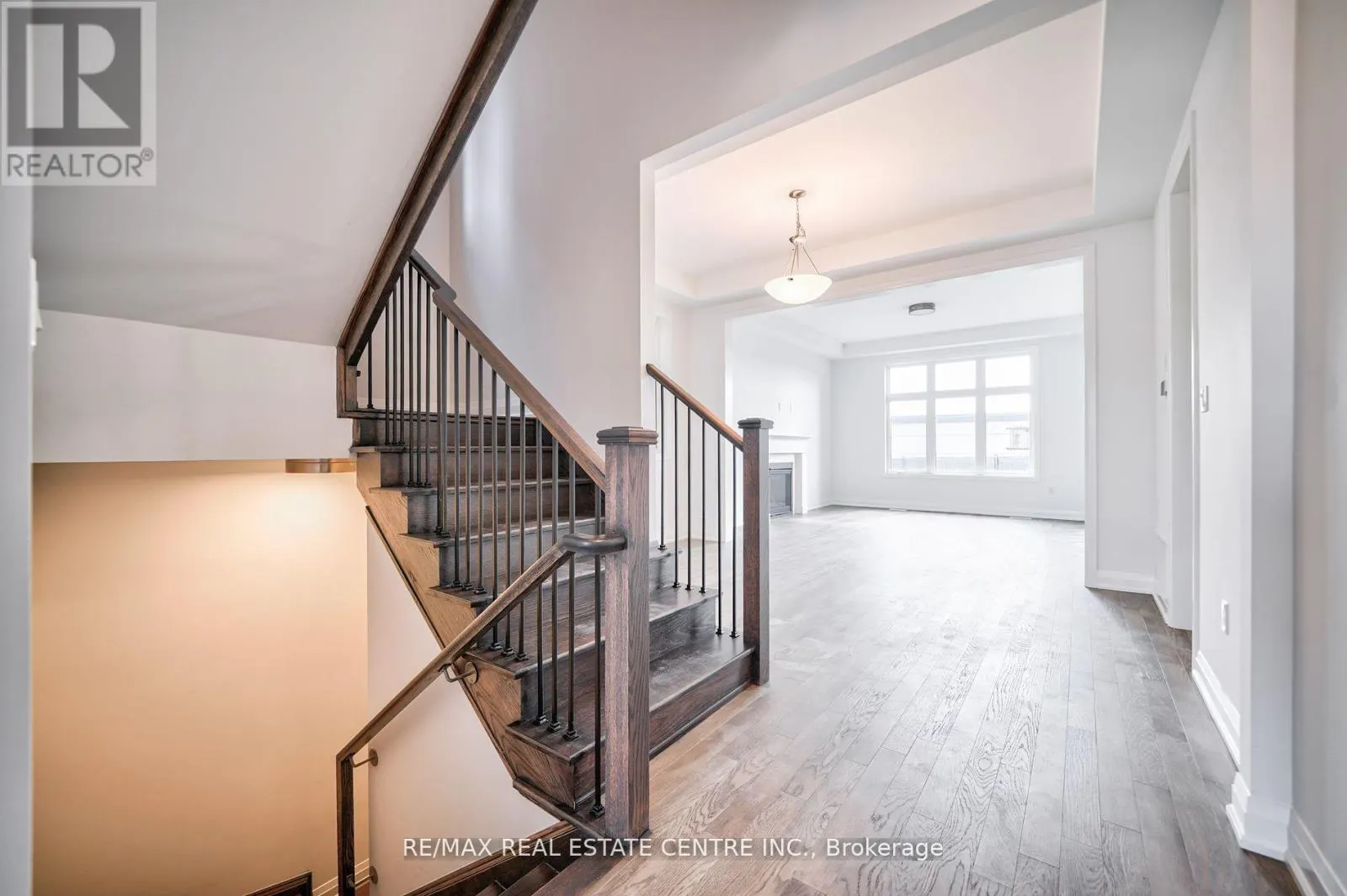 1292 AYMOND CRESCENT