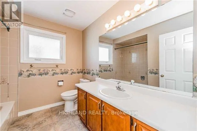 1246 HEATHFIELD CRESCENT