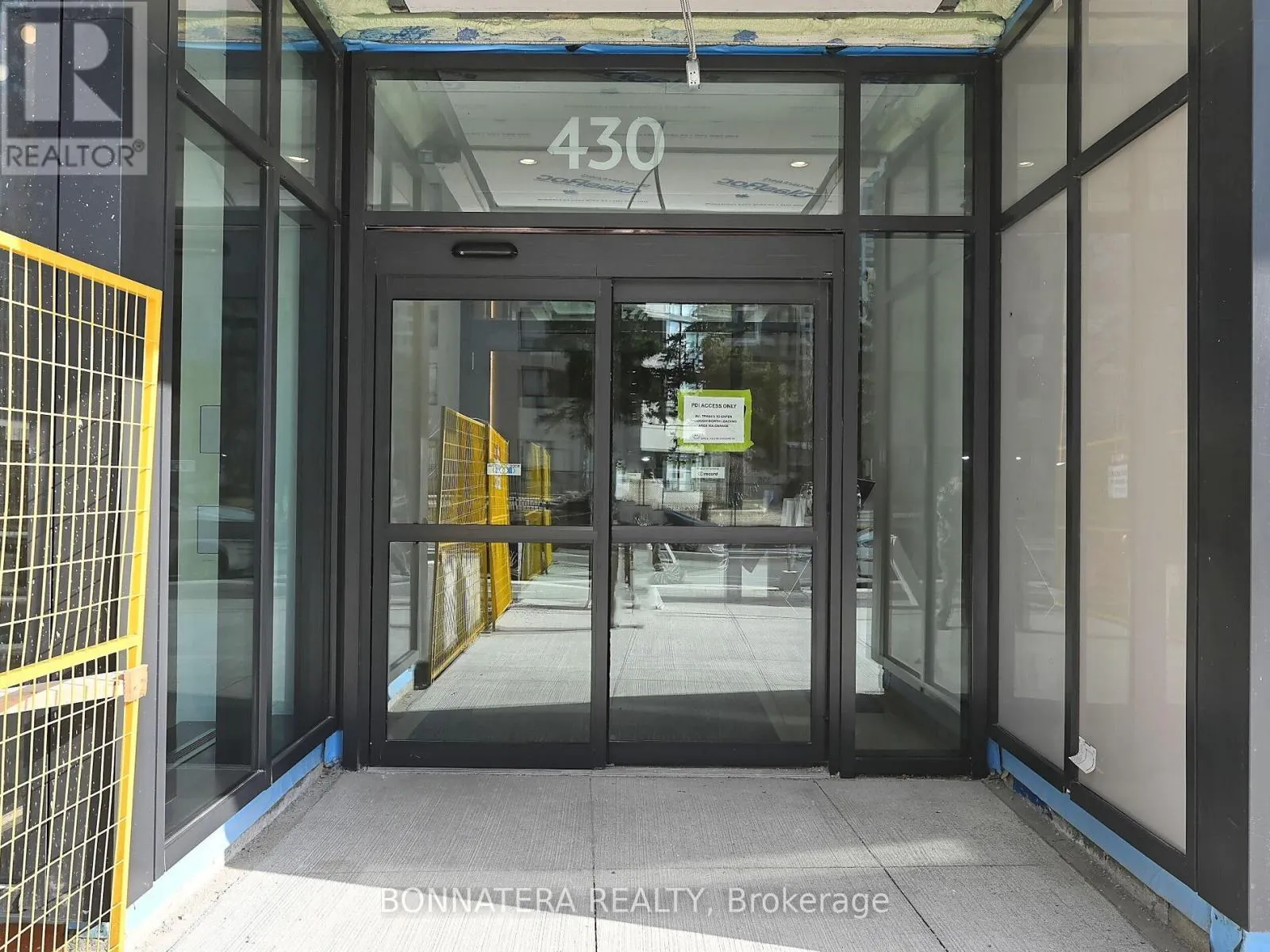 2503 - 430 SQUARE ONE DRIVE