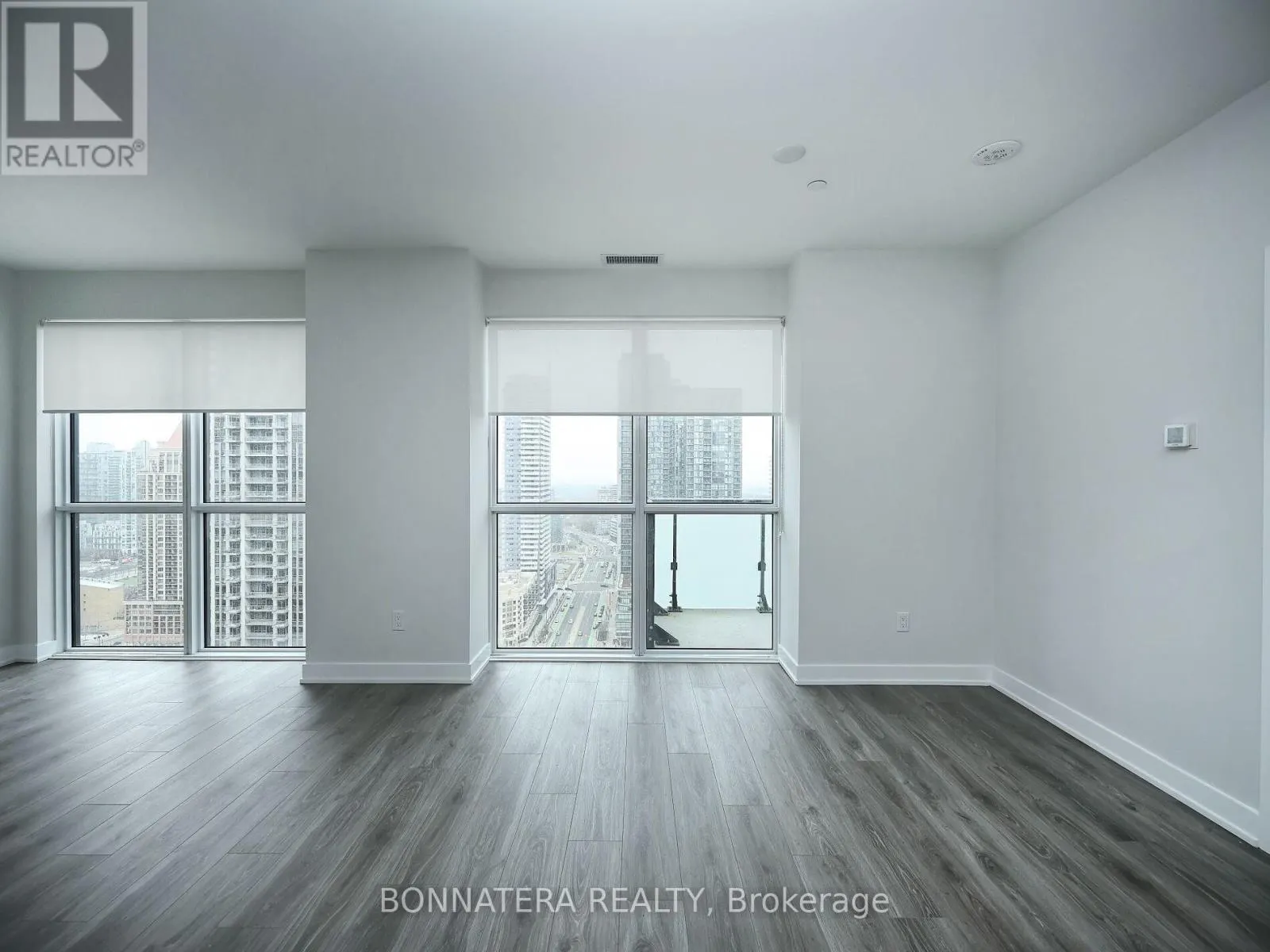 2503 - 430 SQUARE ONE DRIVE