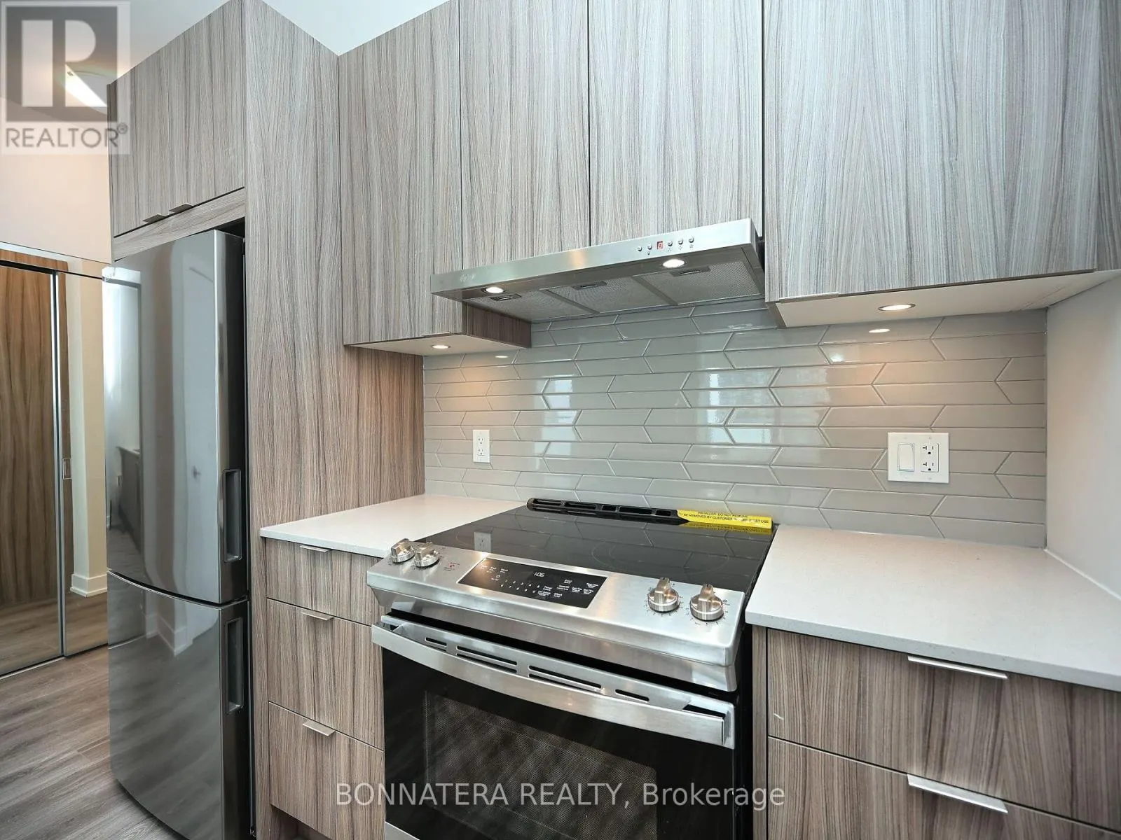 2503 - 430 SQUARE ONE DRIVE