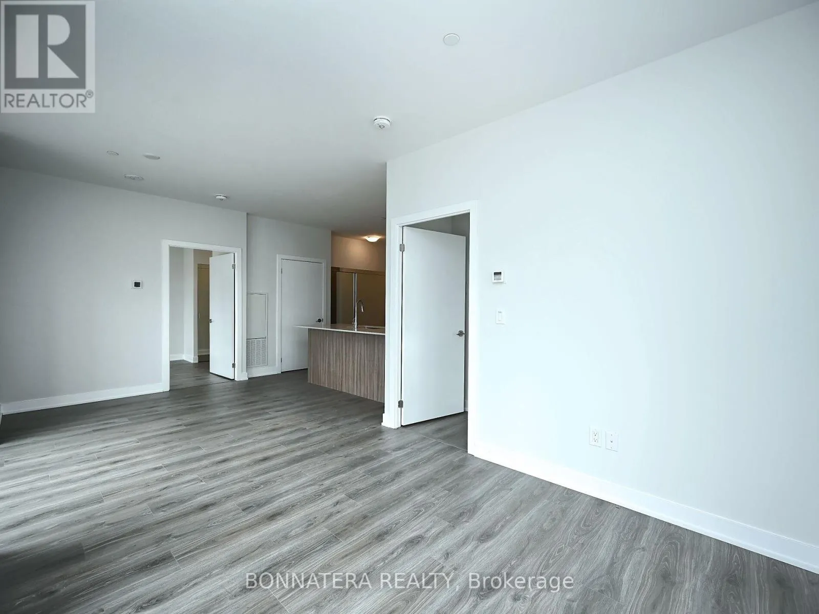 2503 - 430 SQUARE ONE DRIVE