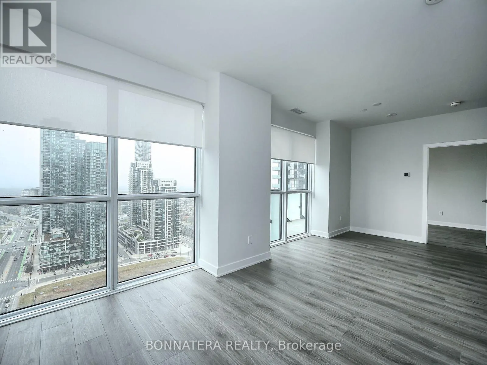 2503 - 430 SQUARE ONE DRIVE