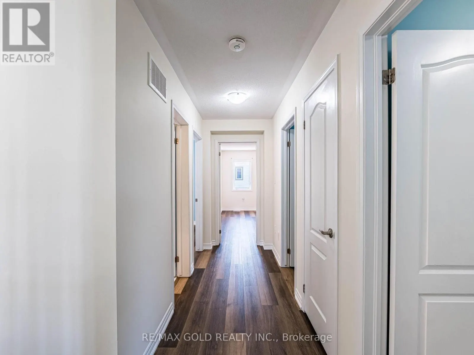 6 FEEDER STREET