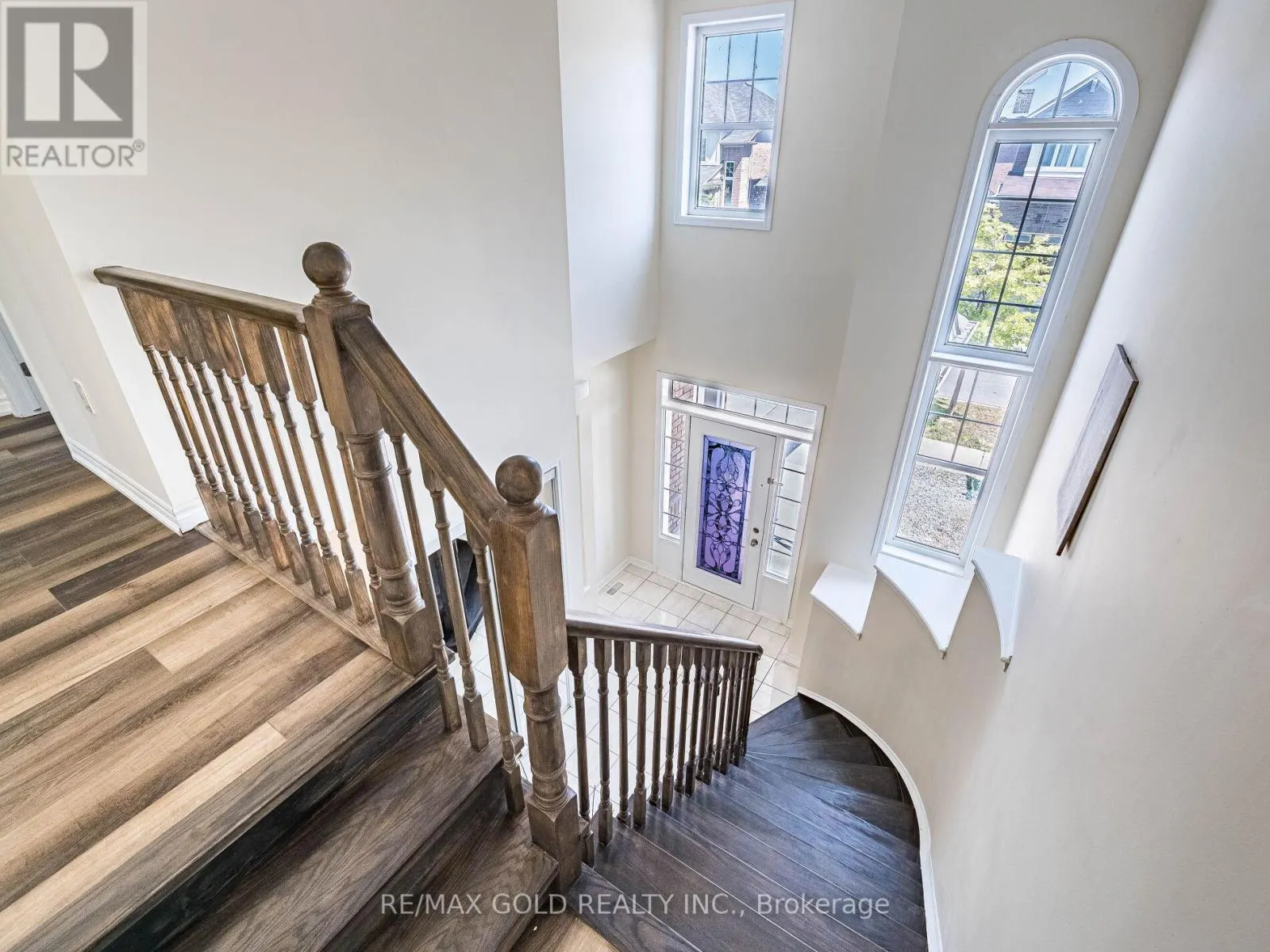 6 FEEDER STREET