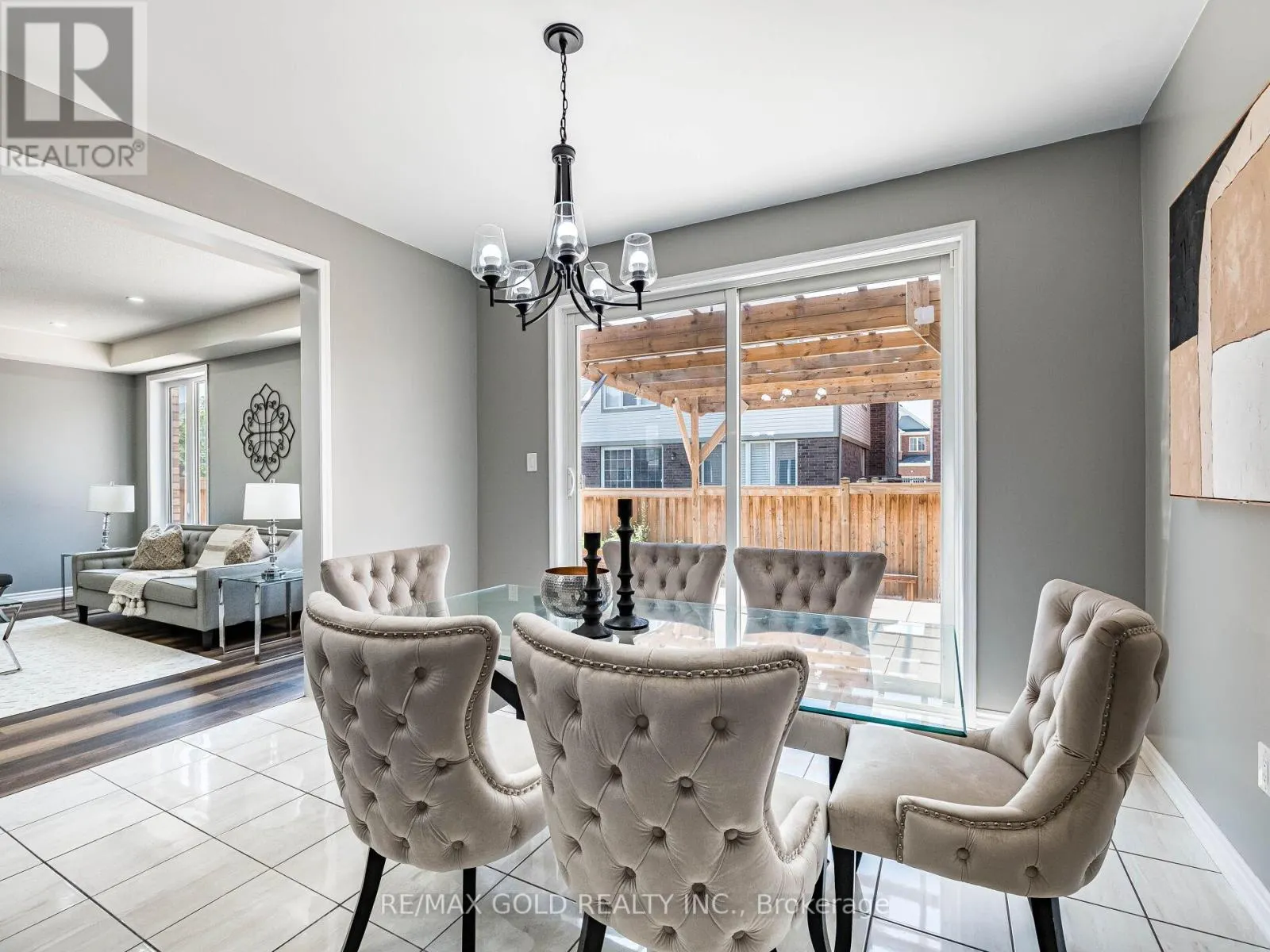 6 FEEDER STREET