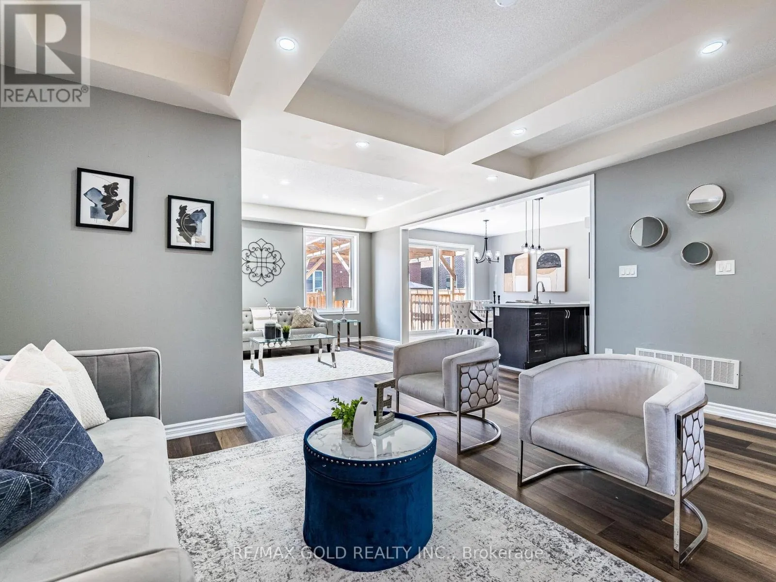 6 FEEDER STREET