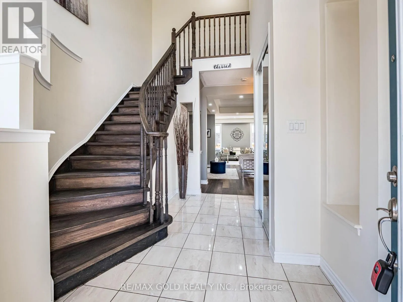 6 FEEDER STREET