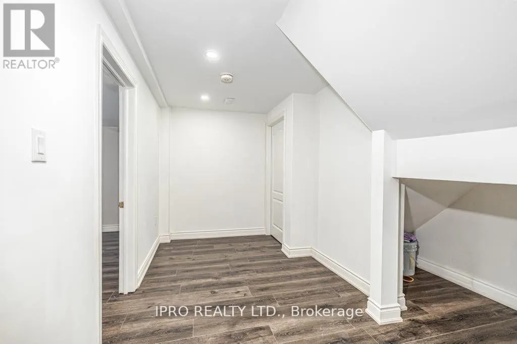 BSMNT - 1070 GALESWAY BOULEVARD
