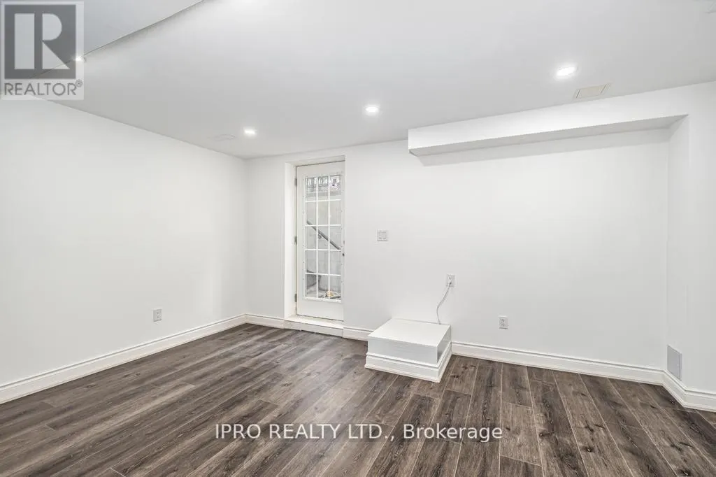 BSMNT - 1070 GALESWAY BOULEVARD
