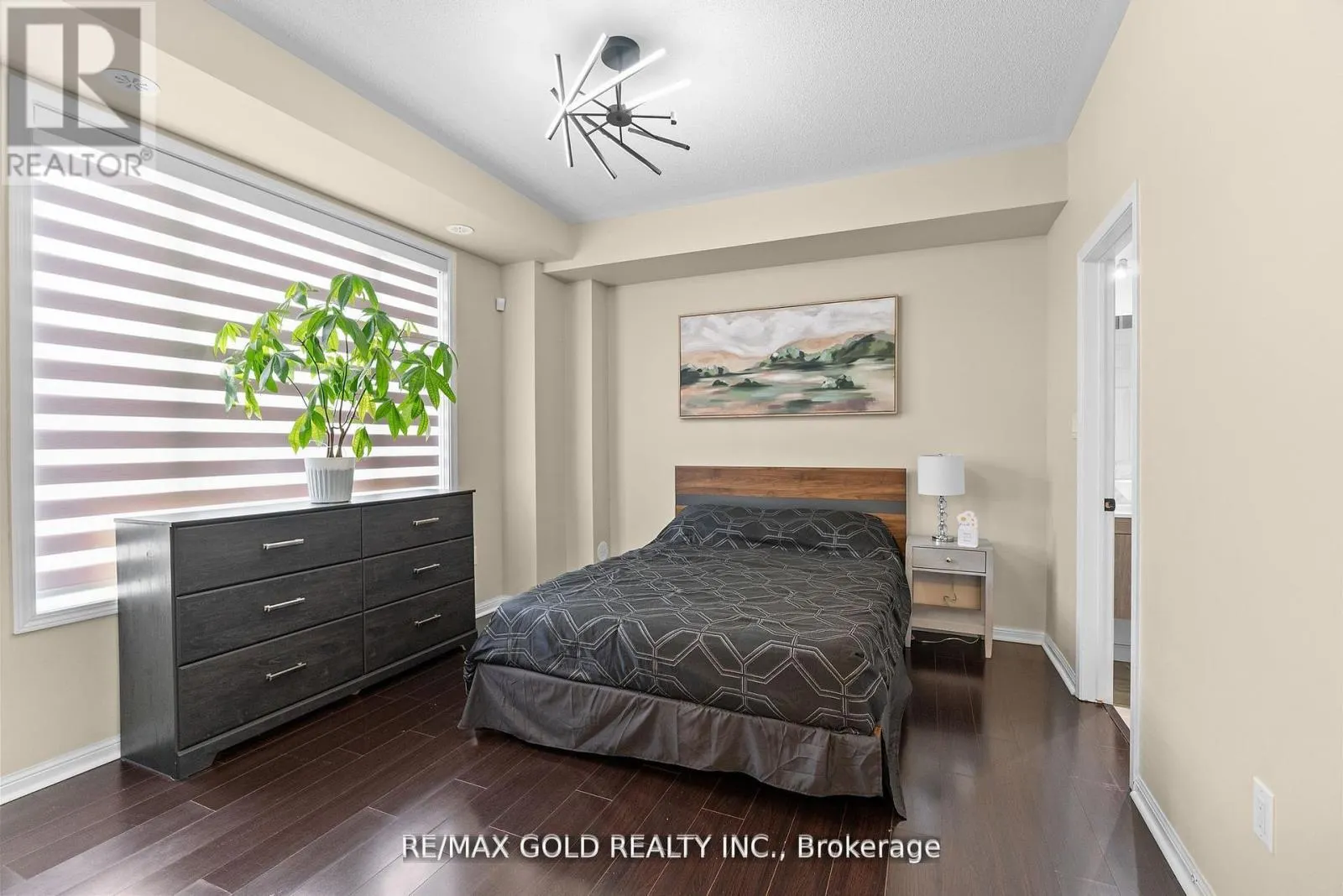 68 - 250 SUNNY MEADOW BOULEVARD S