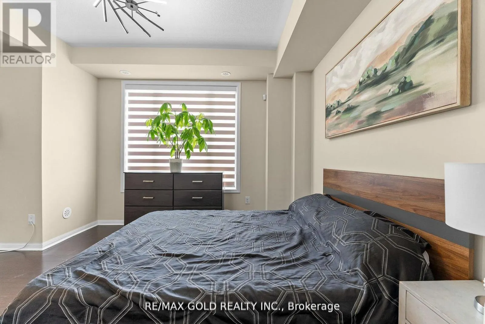 68 - 250 SUNNY MEADOW BOULEVARD S