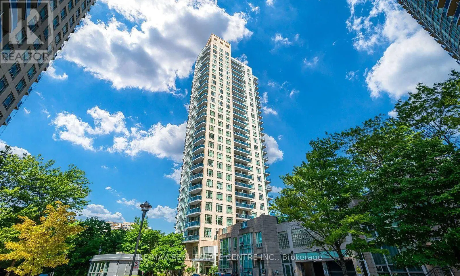 2605 - 90 ABSOLUTE AVENUE