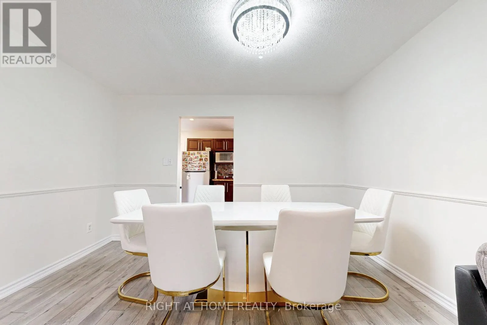 83 - 83 GUILDFORD CRESCENT