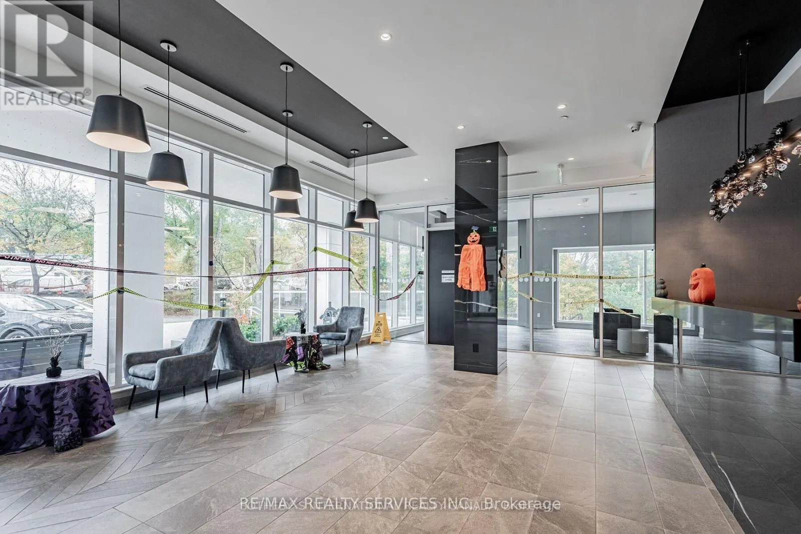 106 - 10 WILBY CRESCENT