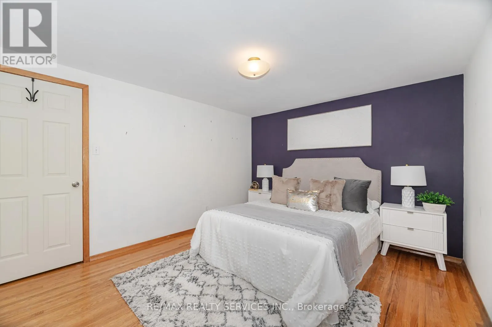 62 AMBLESIDE DRIVE