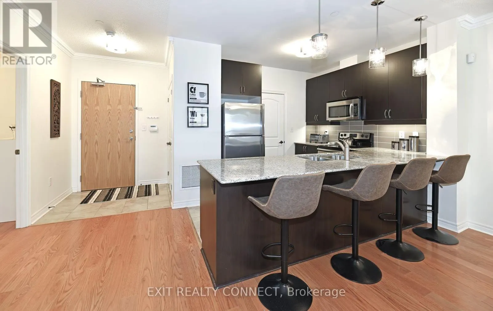 112 - 383 MAIN STREET E