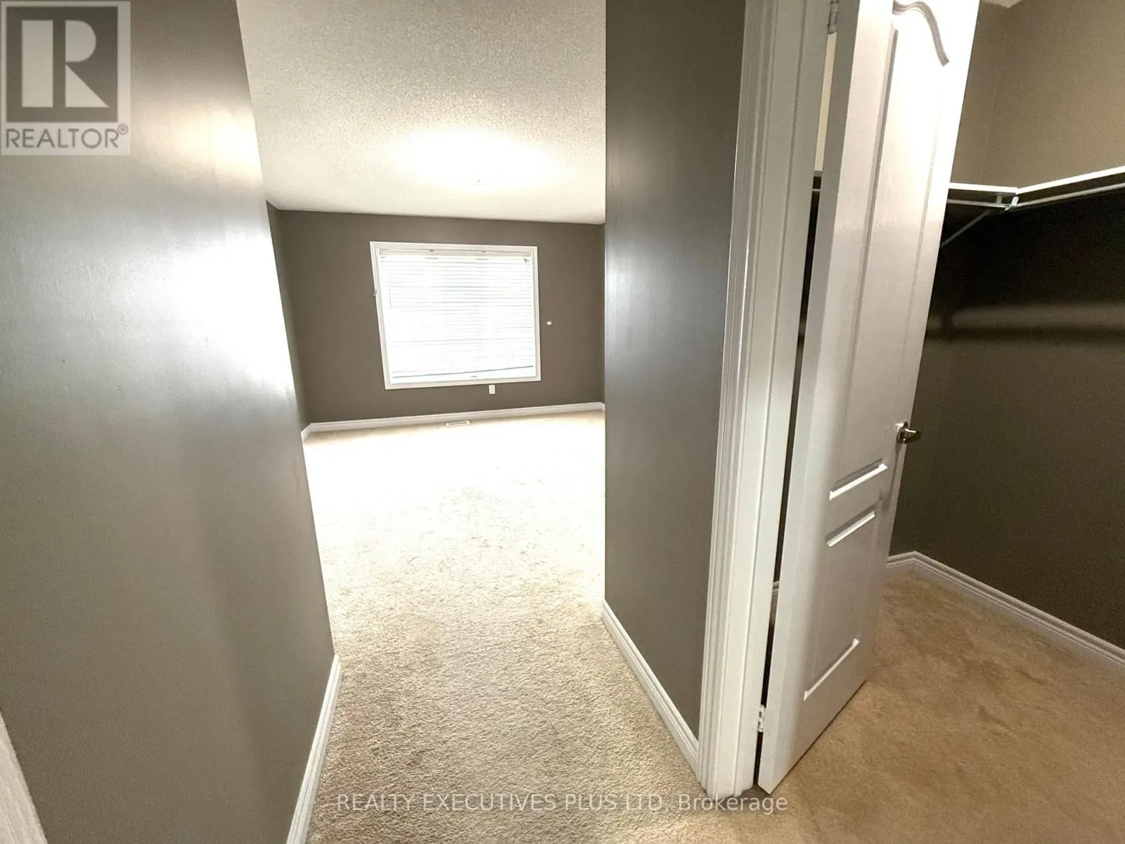 UPPER - 88 BANBRIDGE CRESCENT