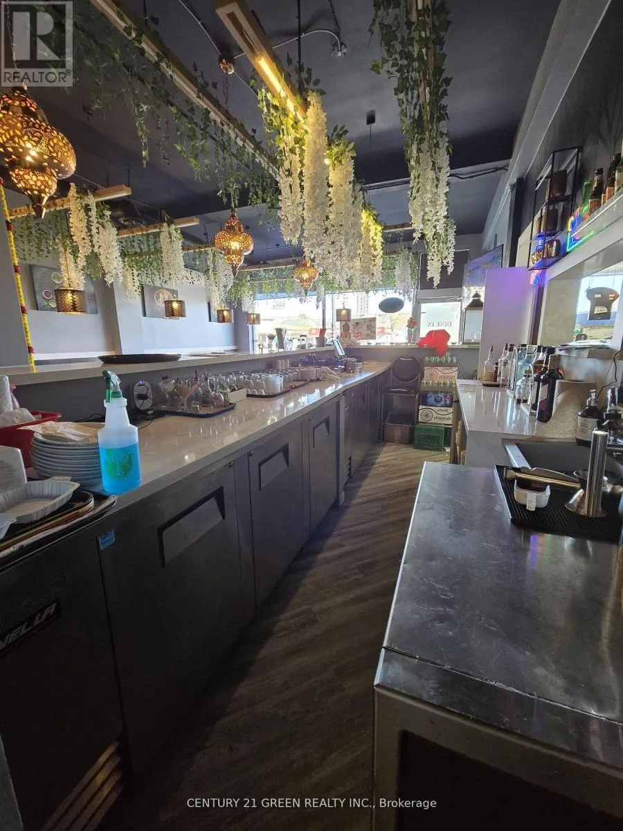 2307 LAKESHORE ROAD W
