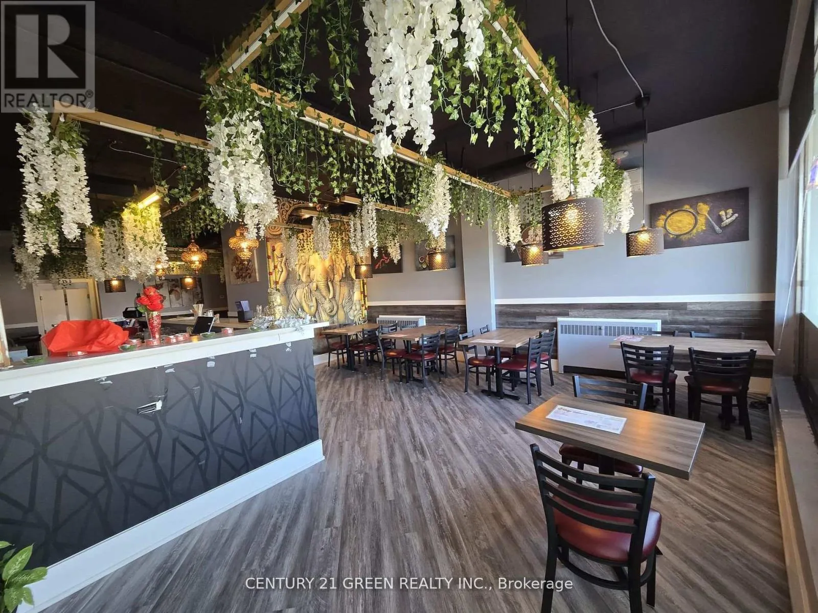 2307 LAKESHORE ROAD W
