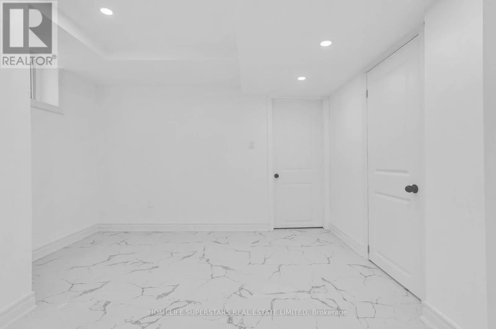 24 ARCHWAY CRESCENT