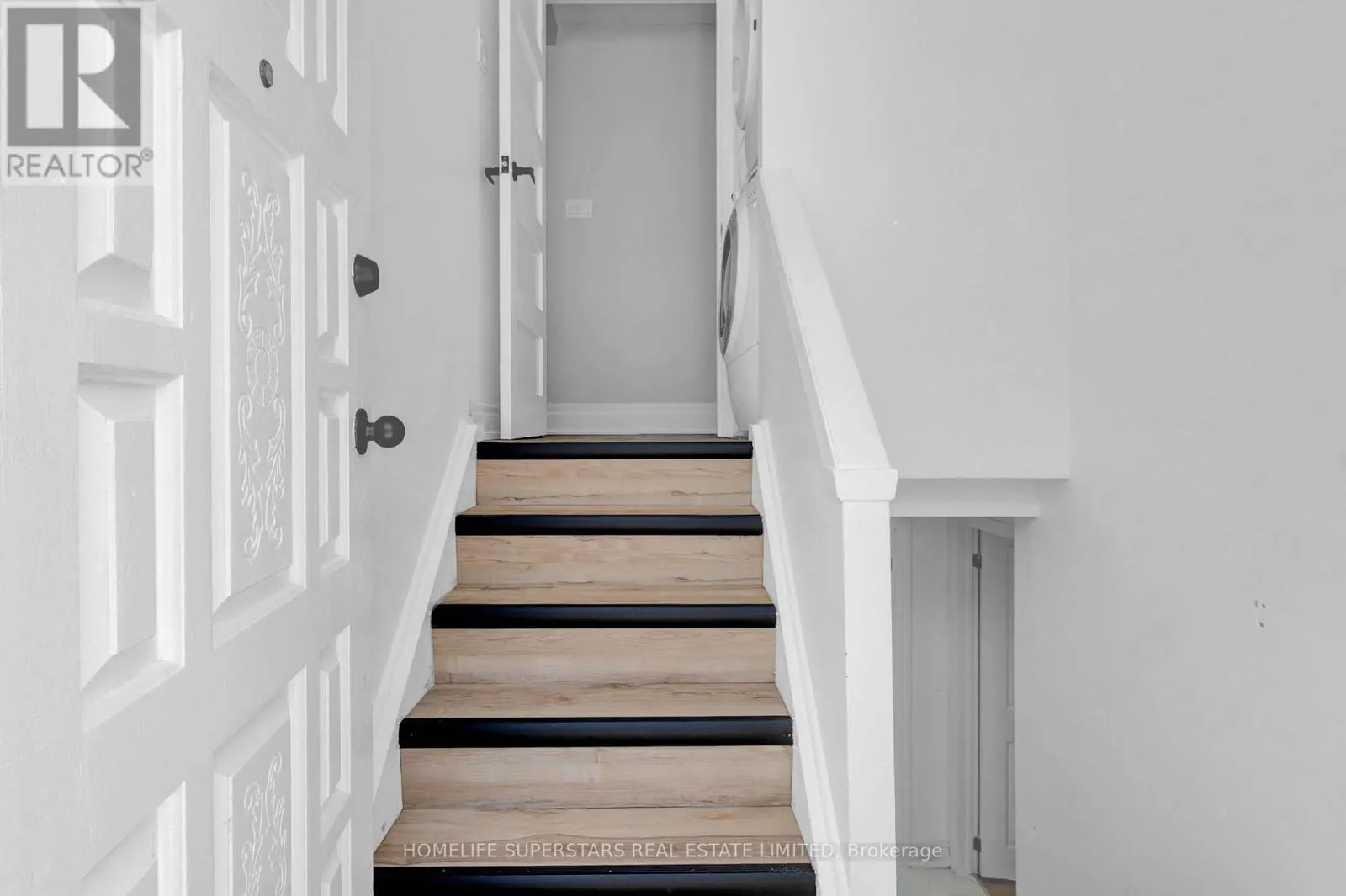 24 ARCHWAY CRESCENT