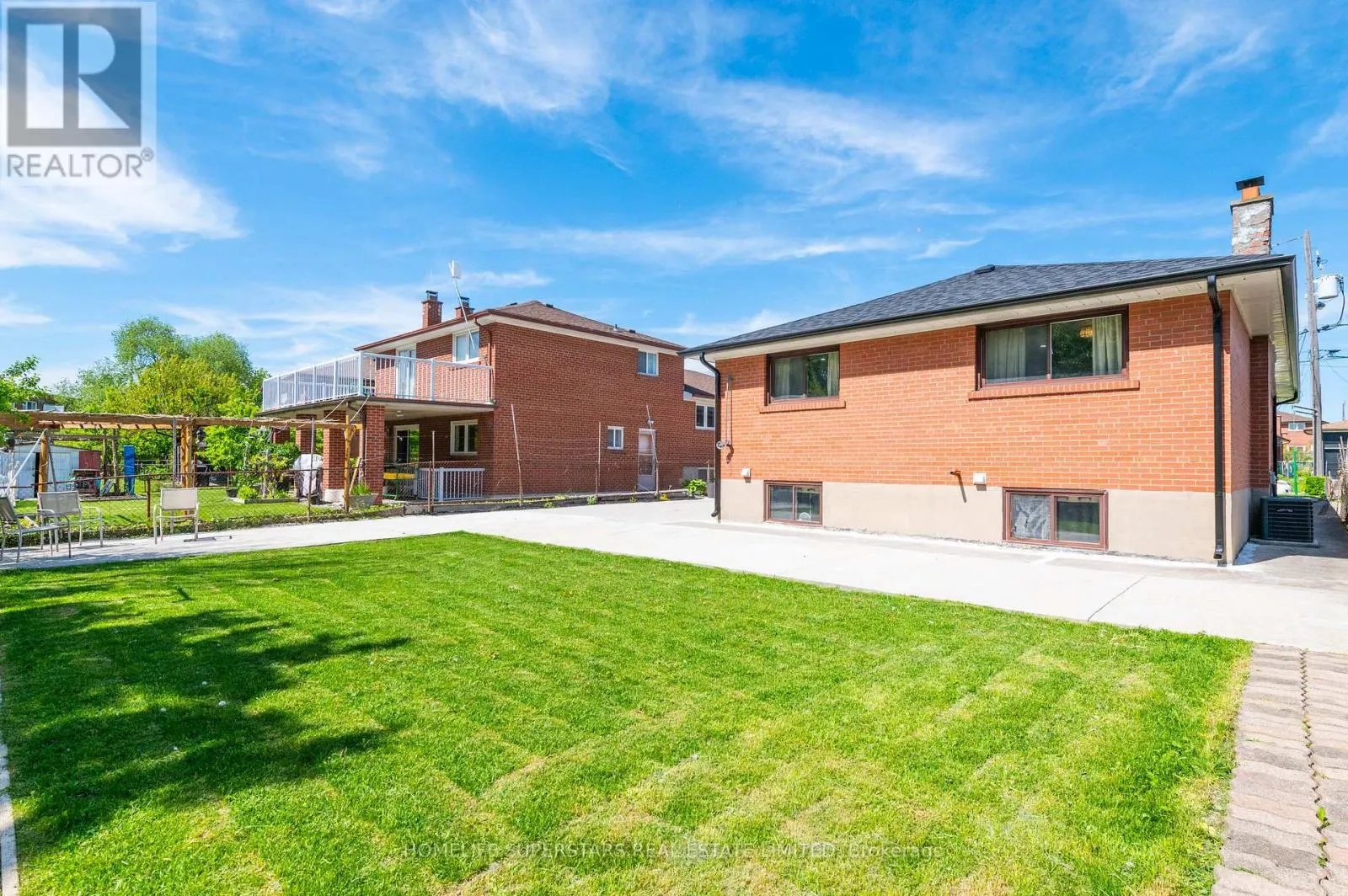 24 ARCHWAY CRESCENT