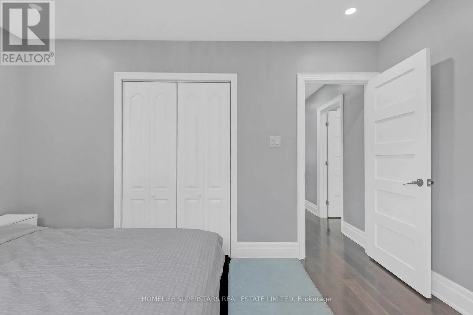 24 ARCHWAY CRESCENT