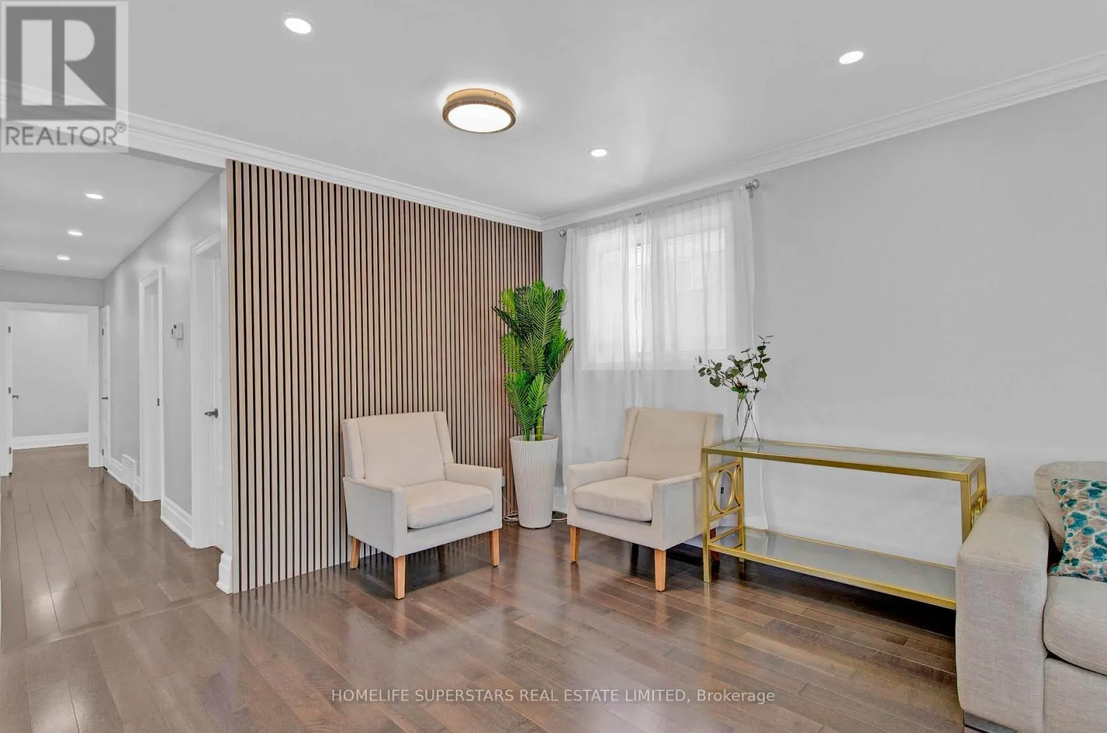 24 ARCHWAY CRESCENT