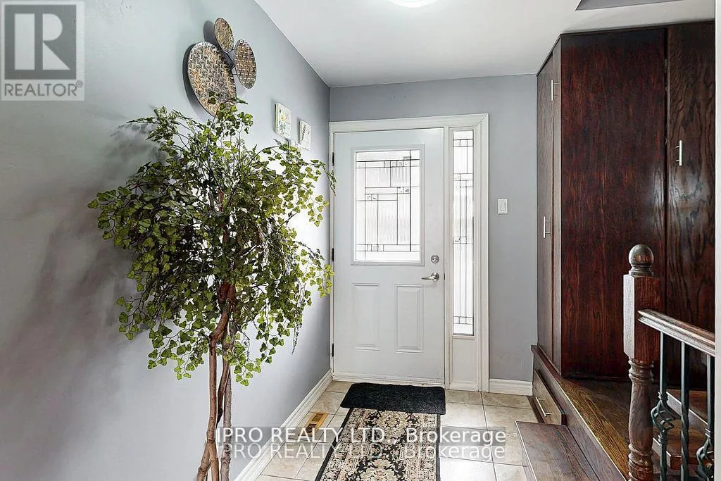 238 ROYAL SALISBURY WAY