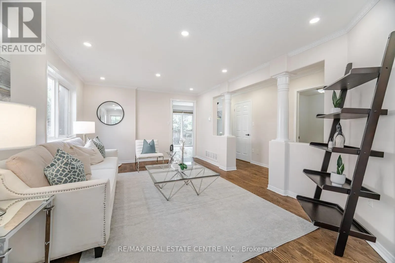 2021 REDSTONE CRESCENT