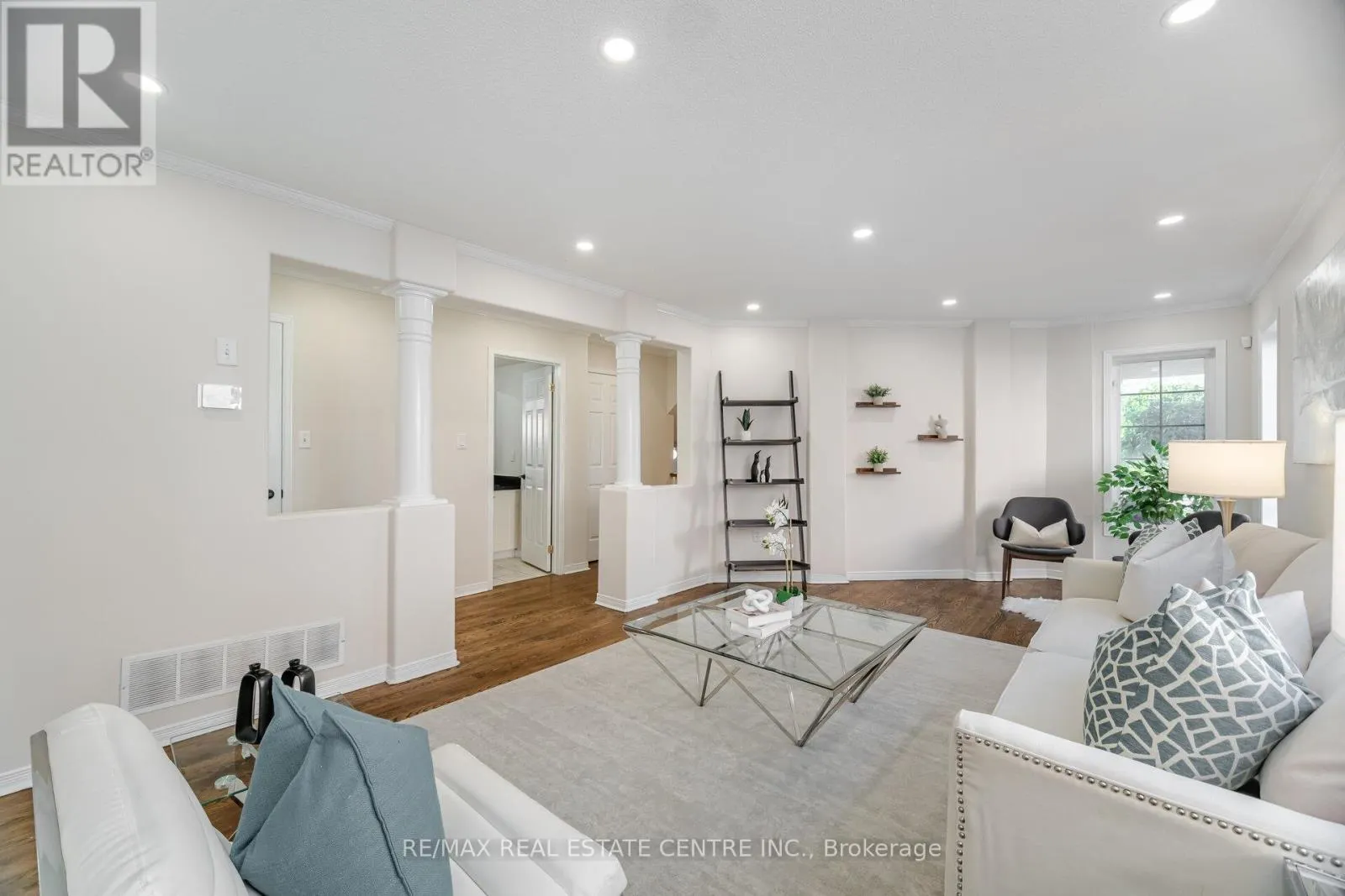 2021 REDSTONE CRESCENT