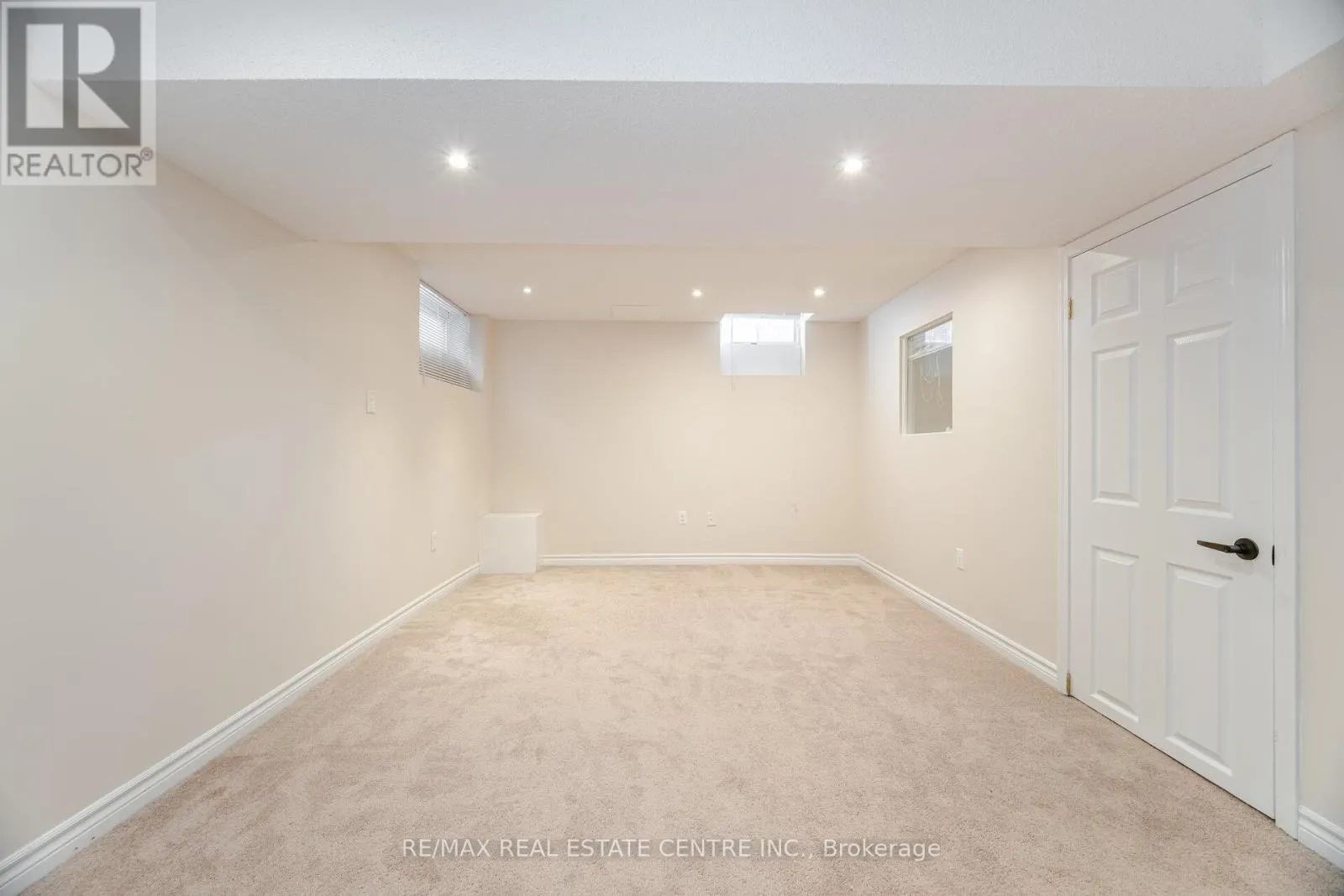 2021 REDSTONE CRESCENT