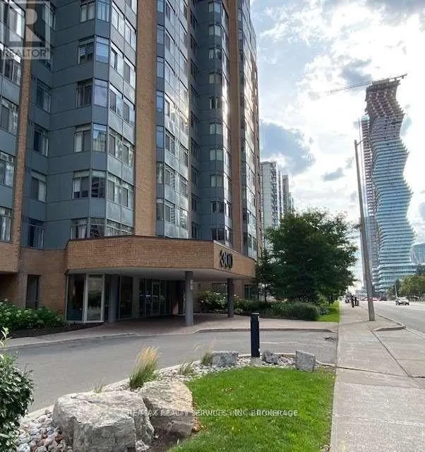 203 - 300 WEBB DRIVE