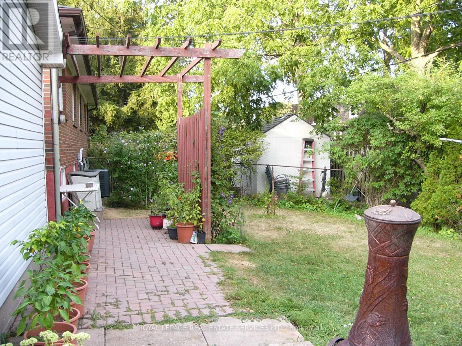 1193 INGLEDENE DRIVE