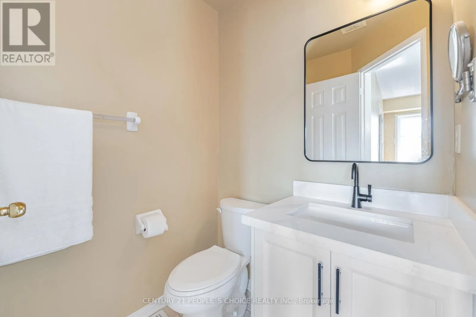 7090 FAIRMEADOW CRESCENT