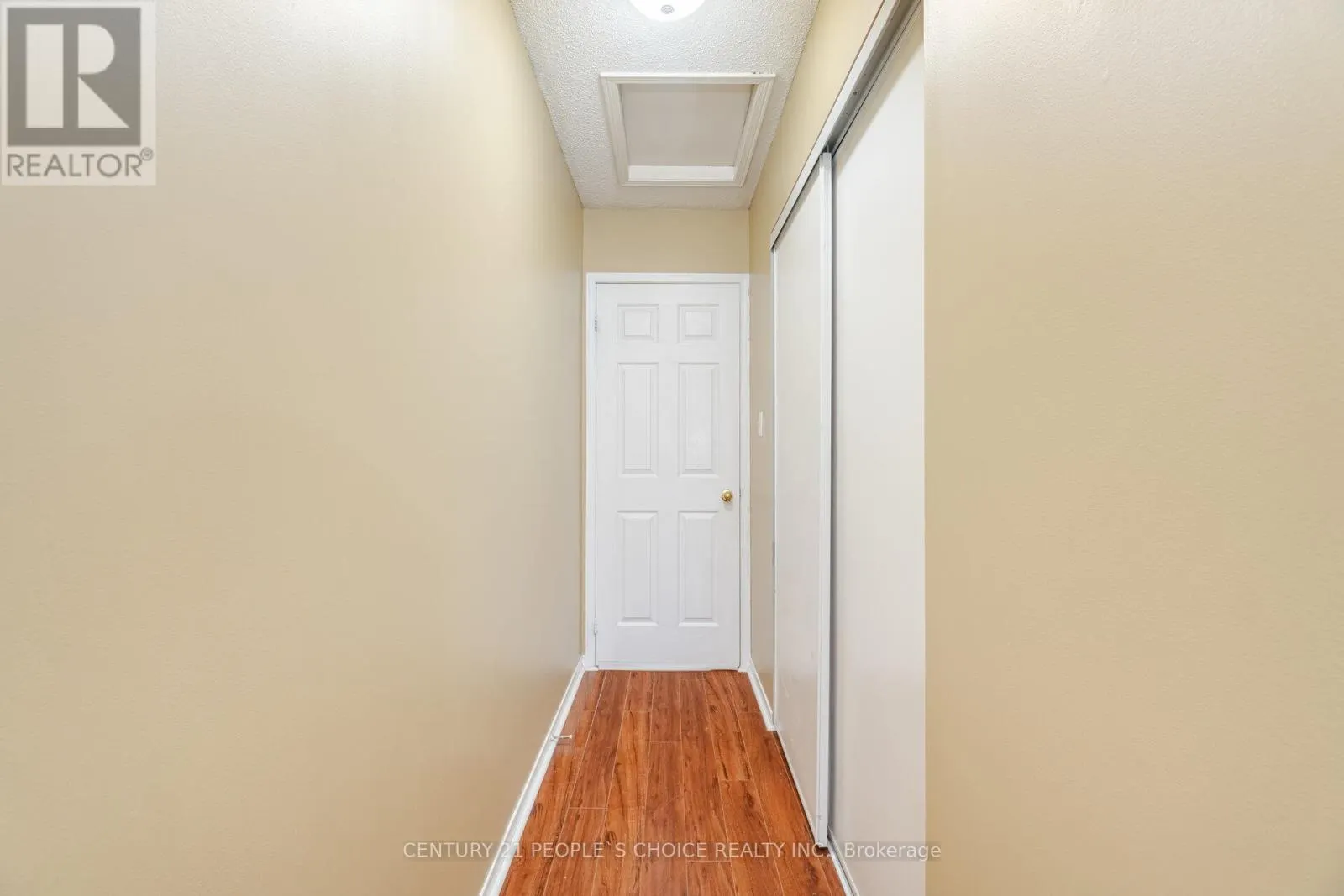 7090 FAIRMEADOW CRESCENT