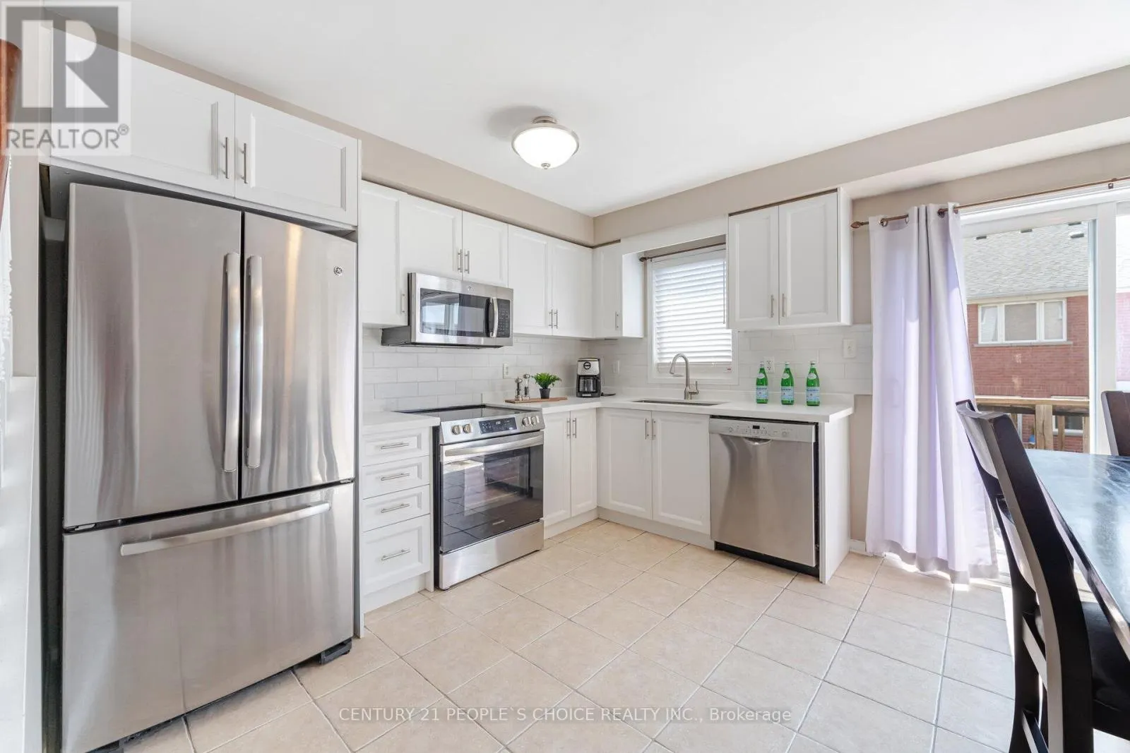 7090 FAIRMEADOW CRESCENT