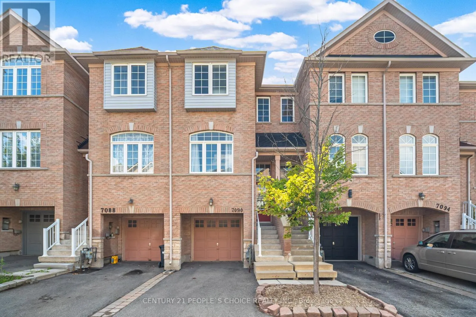 7090 FAIRMEADOW CRESCENT