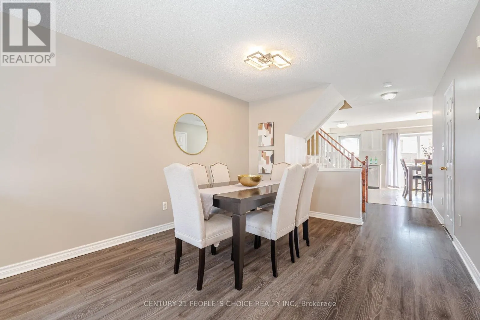 7090 FAIRMEADOW CRESCENT