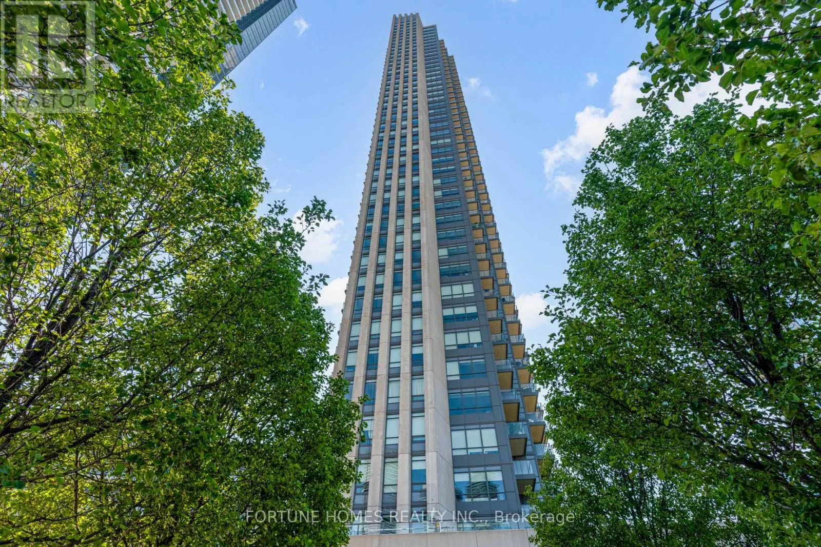 510 - 36 PARK LAWN ROAD