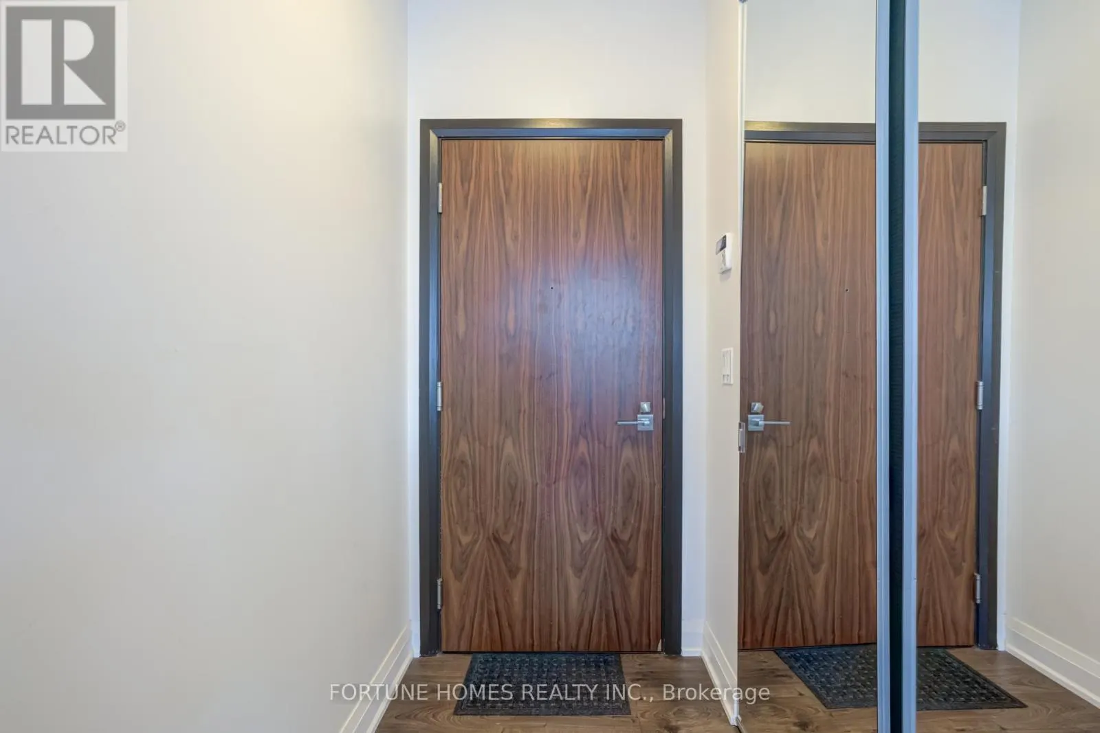 510 - 36 PARK LAWN ROAD