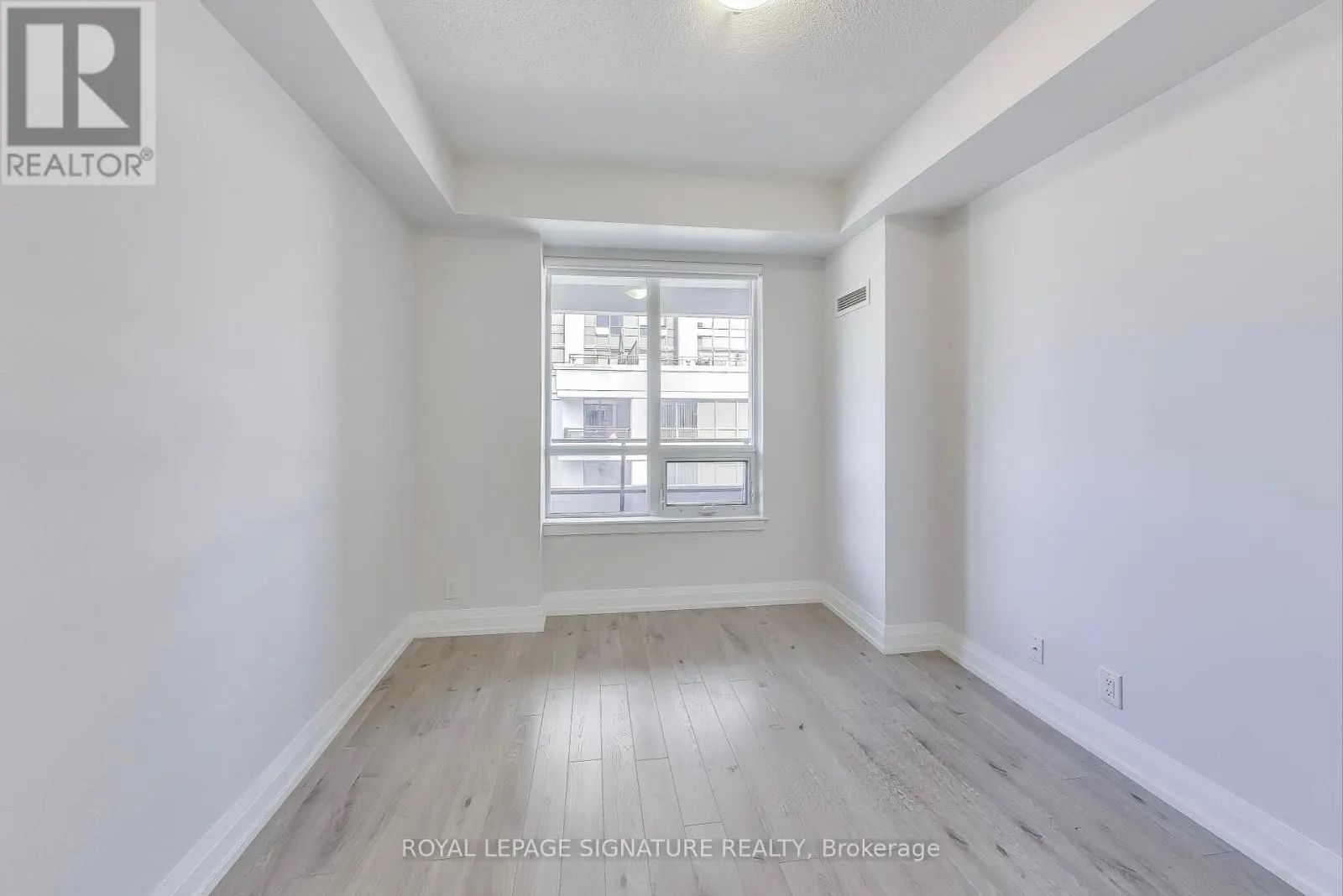 306 - 1060 SHEPPARD AVENUE W
