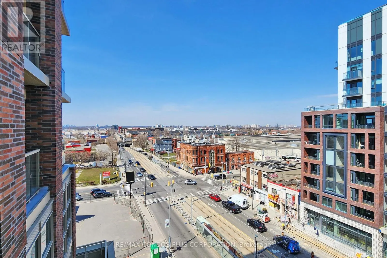 710 - 1787 ST CLAIR AVENUE W