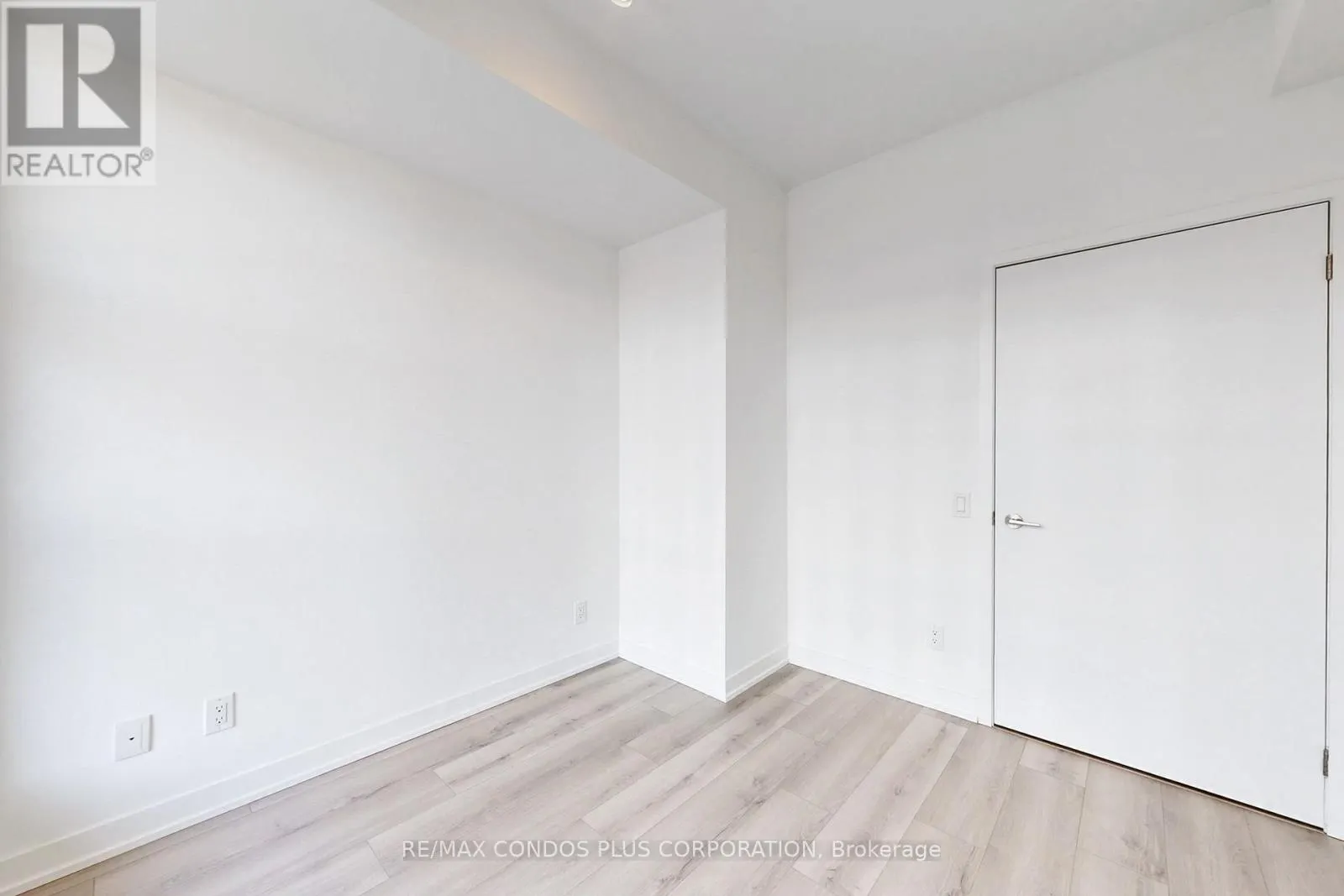 710 - 1787 ST CLAIR AVENUE W